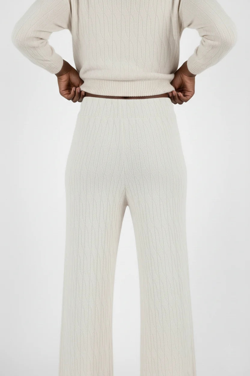 Дамски плетен панталон Eva в цвят off-white с широки крачоли и ластична талия Ellis⠋

